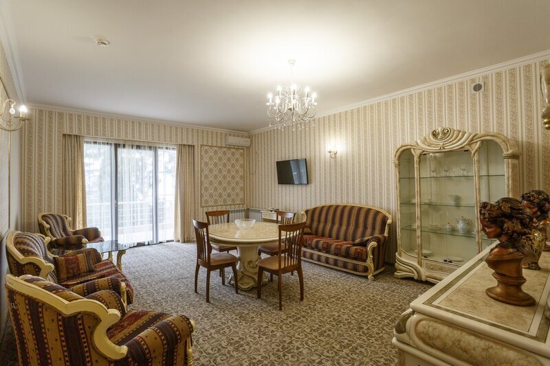 Люкс 2-местный 3-комнатный (корпус №2)