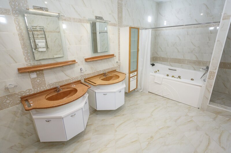 Сюит 2-местный 3-комнатный (корпус №2)