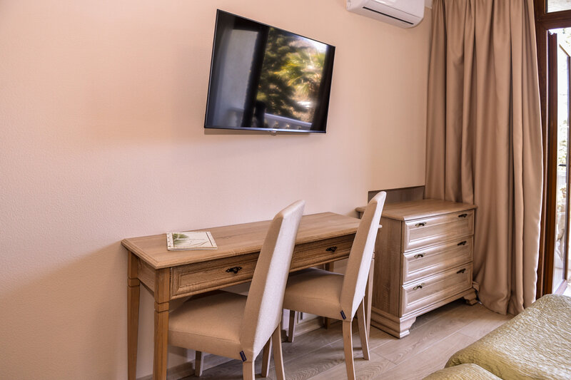 Стандартный 2-местный Комфорт (с балконом, вид на море, корпус 1)