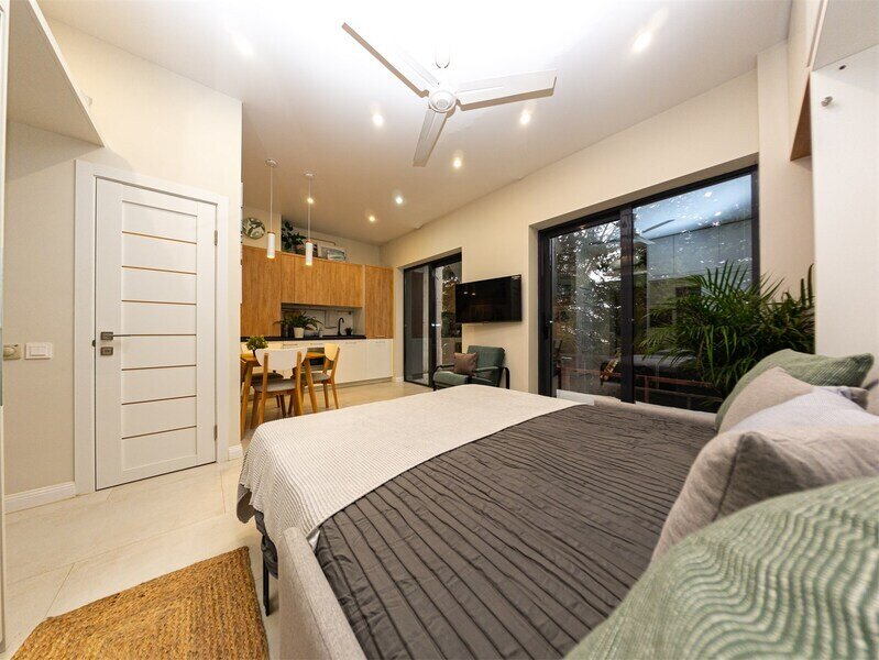 Джуниор Сюит Улучшенный 2-местный (доп. место, вид на парк)