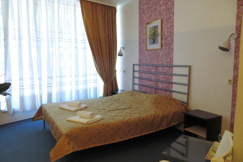 Полулюкс 2-местный 1-комнатный