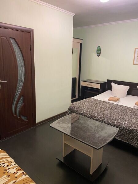 Улучшенный 3-местный (вид на бассейн)