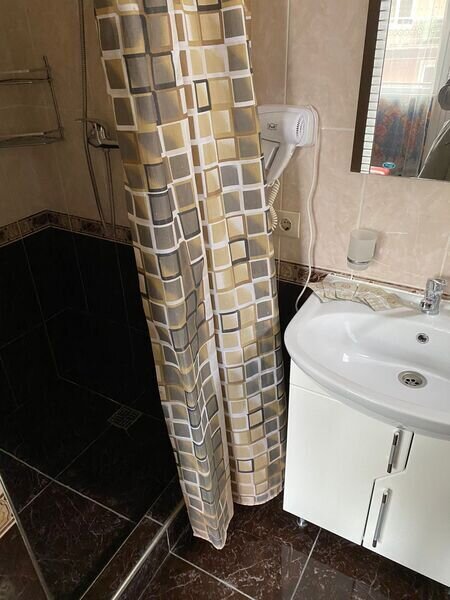 Улучшенный 3-местный (вид на бассейн)