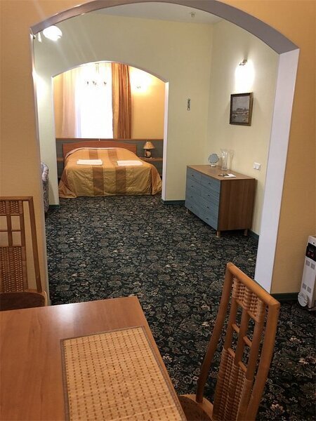 Сюит 2-местный 2-комнатный