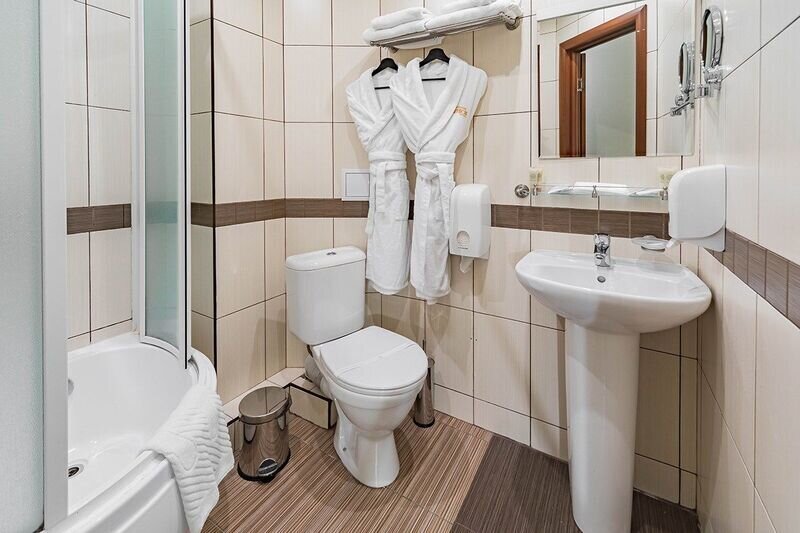 Полулюкс 2-местный (DBL/TWIN)