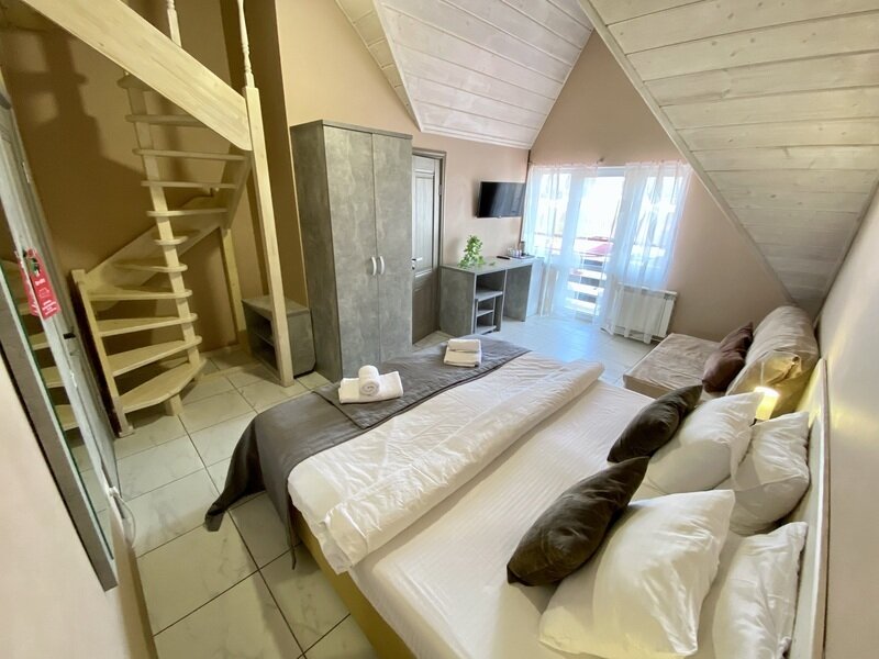 Suite 2-ярусный