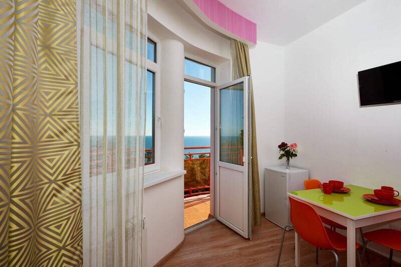 Люкс 2-местный (с террасой)