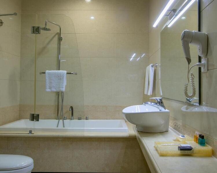 Junior Suite 2-местный (с балконом)