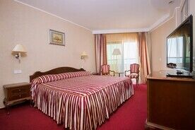 Люкс 2-местный 2-комнатный, Курортный отель Надежда SPA & Морской Рай, Кабардинка
