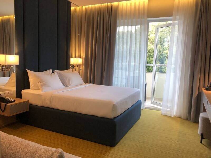 Junior Suite 2-местный (с балконом, вид на лес)