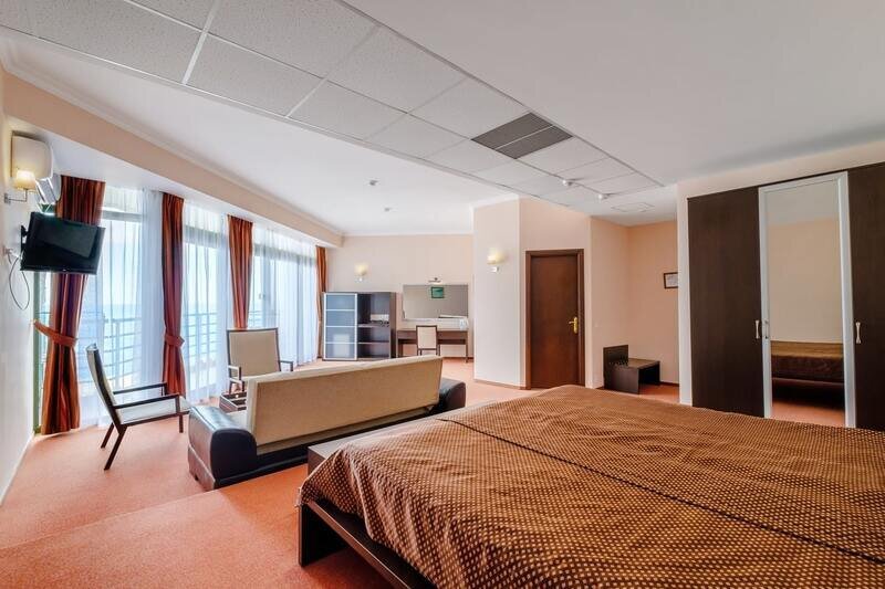 Студия полулюкс 2-местный (5)