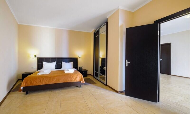 Люкс 2-местный вид на море (8)