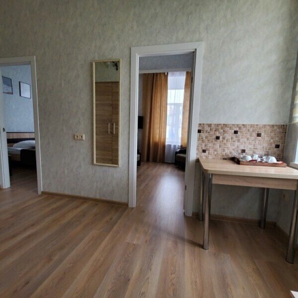 Полулюкс 2-местный 2-комнатный (№8)