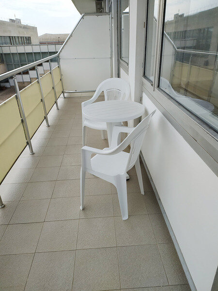 Джуниор сюит 2-местный 2-комнатный (с балконом и ванной Юг)