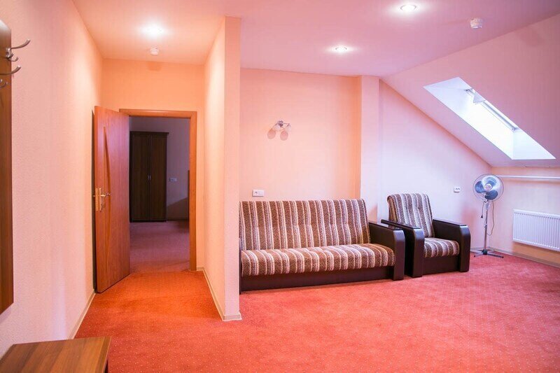 Семейный 2-местный 2-комнатный Мансарда