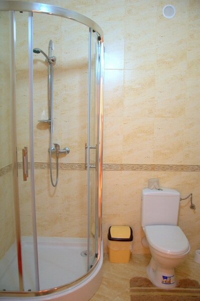 Люкс 4-местный 1-комнатный (3)