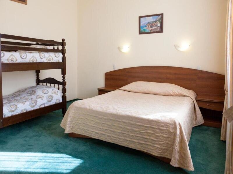 Семейный 3-местный