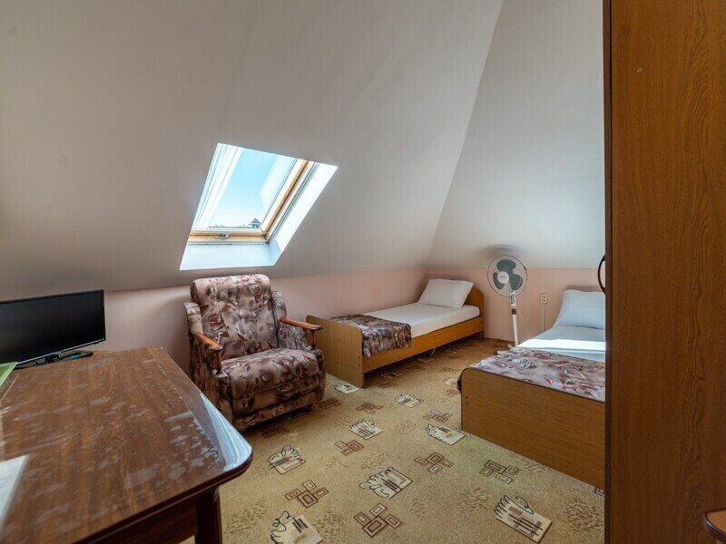 Эконом 3-местный