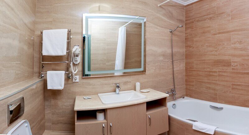 Джуниор Сюит 2-местный (с балконом)