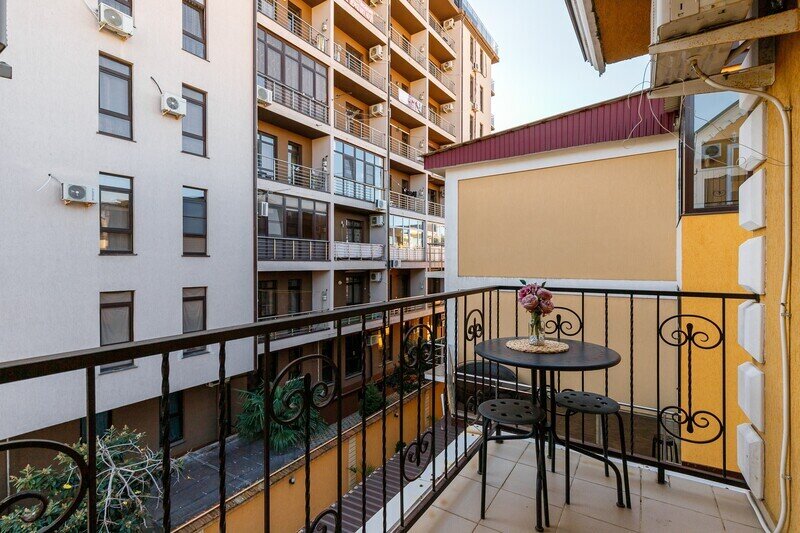 Стандарт 3-местный с двумя раздельными кроватями и балконом