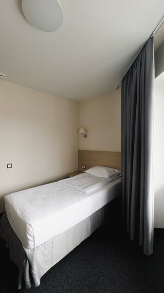 1-й стандарт с видом на город или море