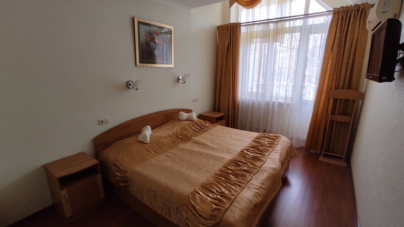 Люкс 2-местный 2-комнатный (с балконом корпус 2)