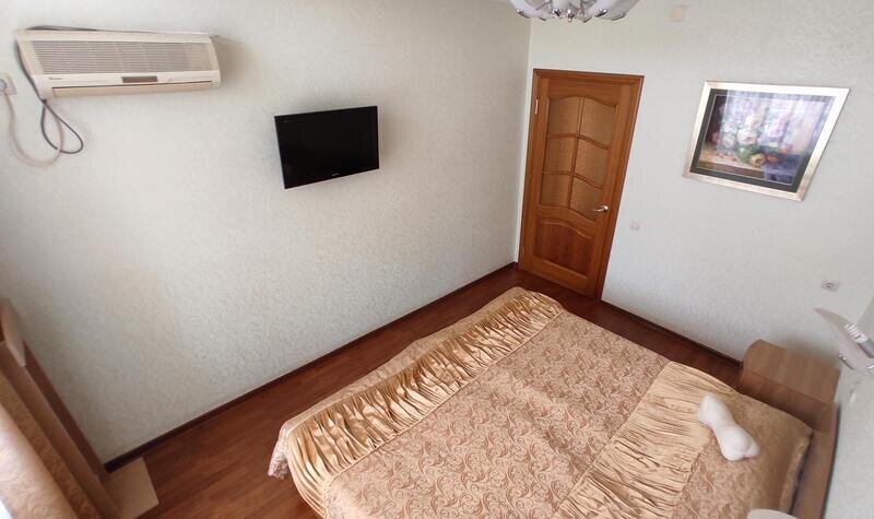 Люкс 2-местный 2-комнатный (с балконом корпус 2)