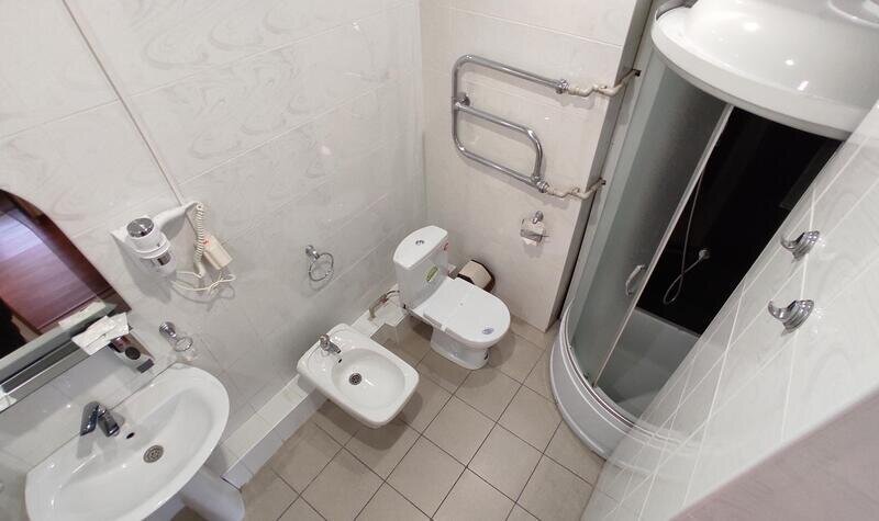 Люкс 2-местный 2-комнатный (с балконом корпус 2)