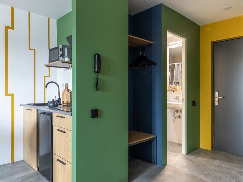 Студио Бизнес 2-местный (с кухней, с диваном)