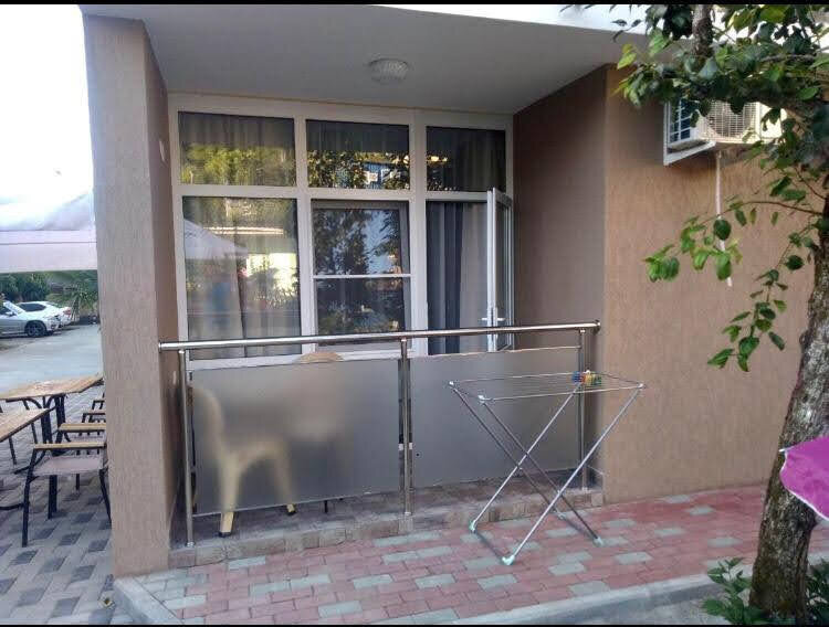 Апартаменты 4-местные Люкс (с балконом)