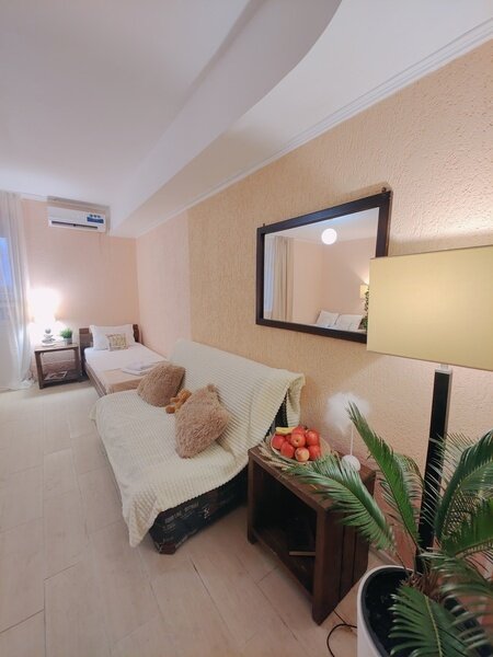 Апартаменты 8-местный (вид на территорию)