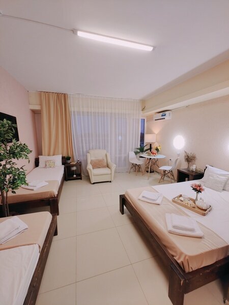 Полулюкс 4-местный (вид на море)