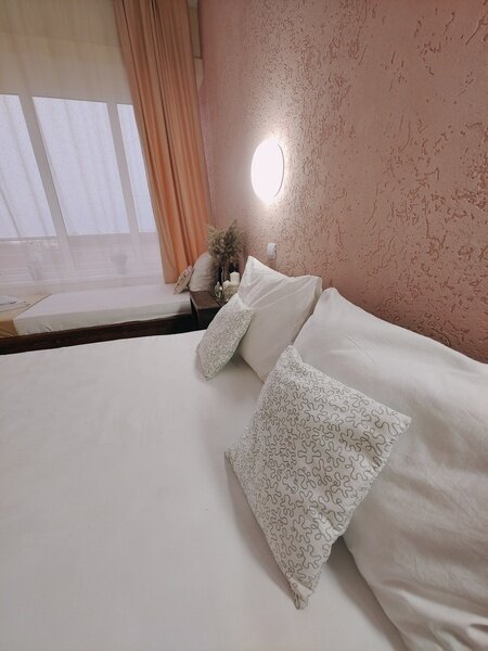 Стандартный 3-местный (вид на территорию)