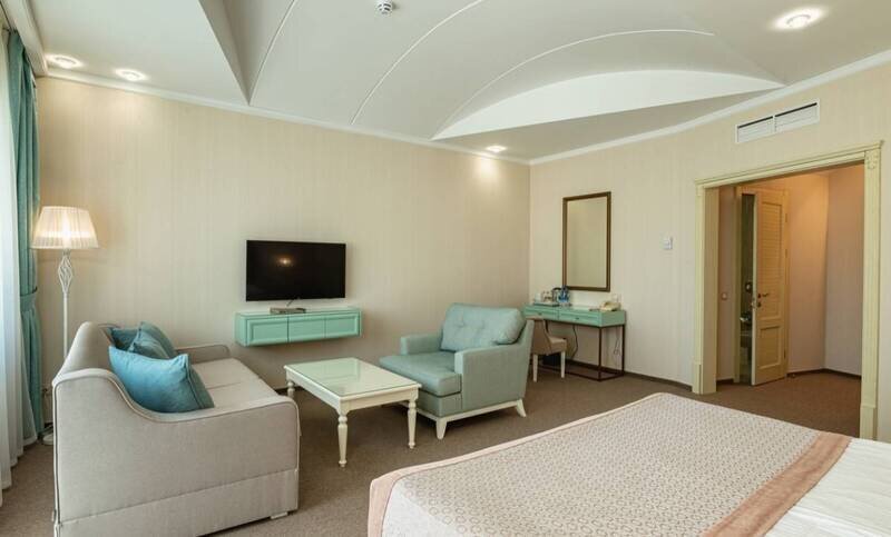 Полулюкс 2-местный 1-комнатный (корпус Главный)