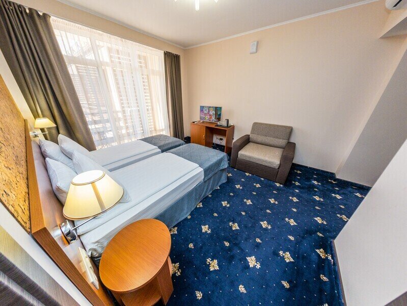 Семейный Делюкс 4-местный