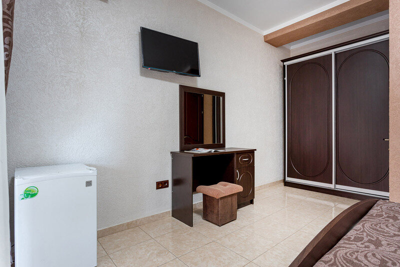 Полулюкс 2-местный (общий балкон)