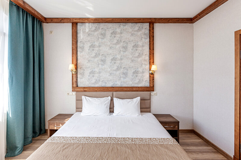 Люкс 2-местный 2-комнатный (208)