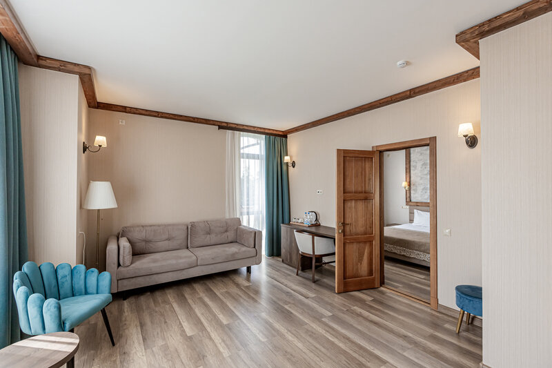 Люкс 2-местный 2-комнатный (208)