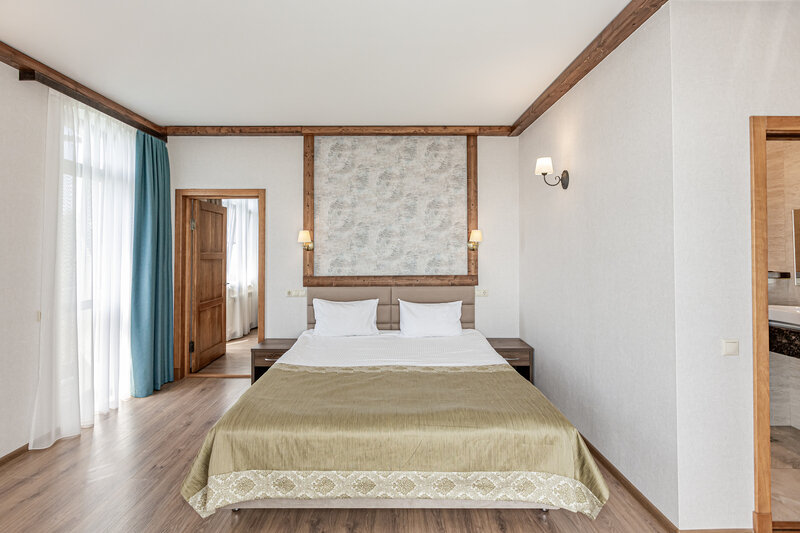 Люкс 2-местный 2-комнатный (209)