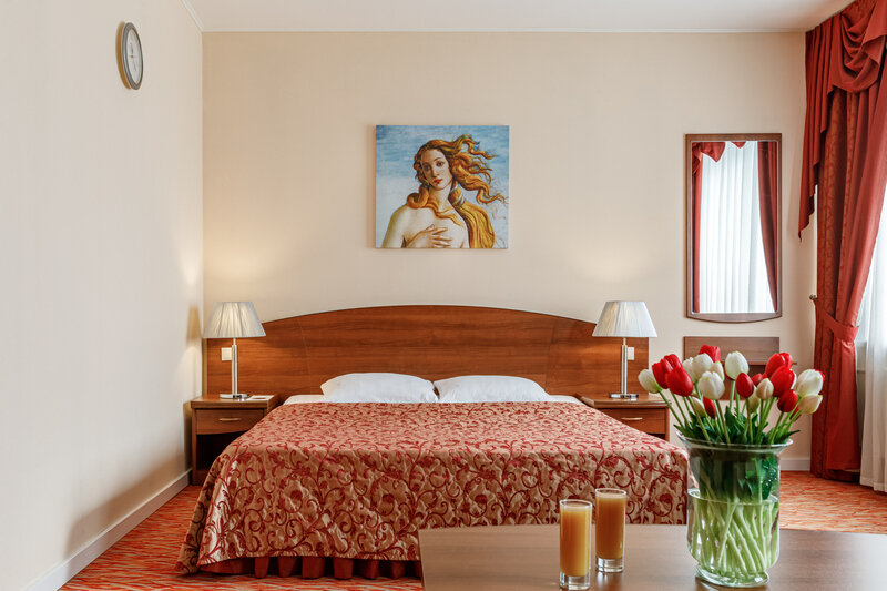 Полулюкс 2-местный «Венера»