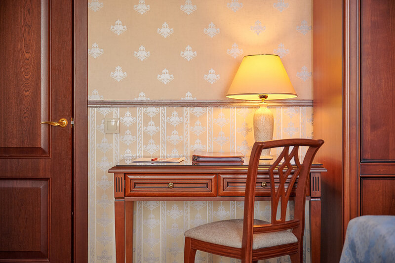 Люкс Гранд Триумфальный 3-местный 3-комнатный