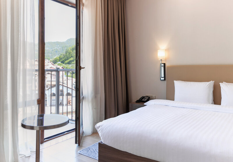 Представительский Люкс 4-местный 3-комнатный