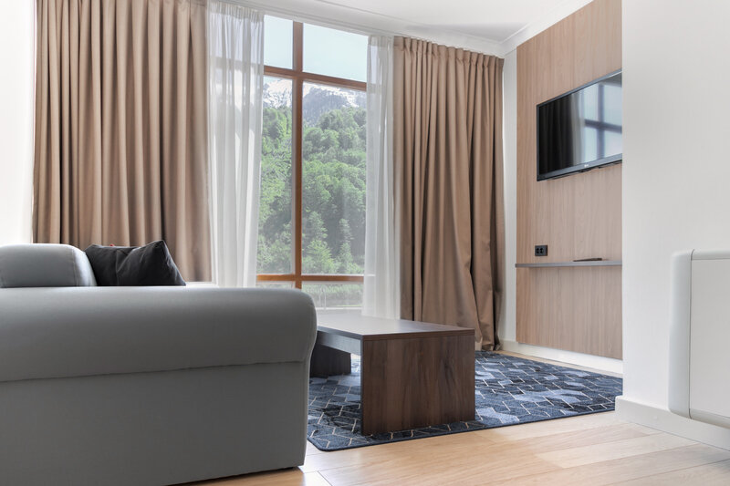 Представительский Люкс 4-местный 3-комнатный