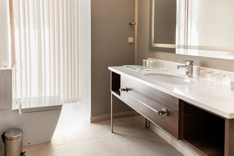 Представительский Люкс 4-местный 3-комнатный