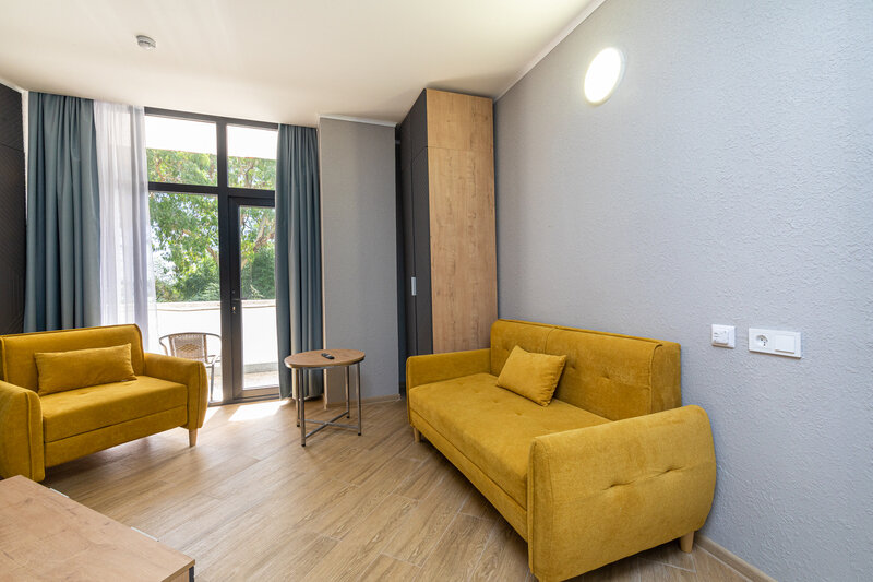 Люкс 2-местный 2-комнатный Евро (корпус Бриз)