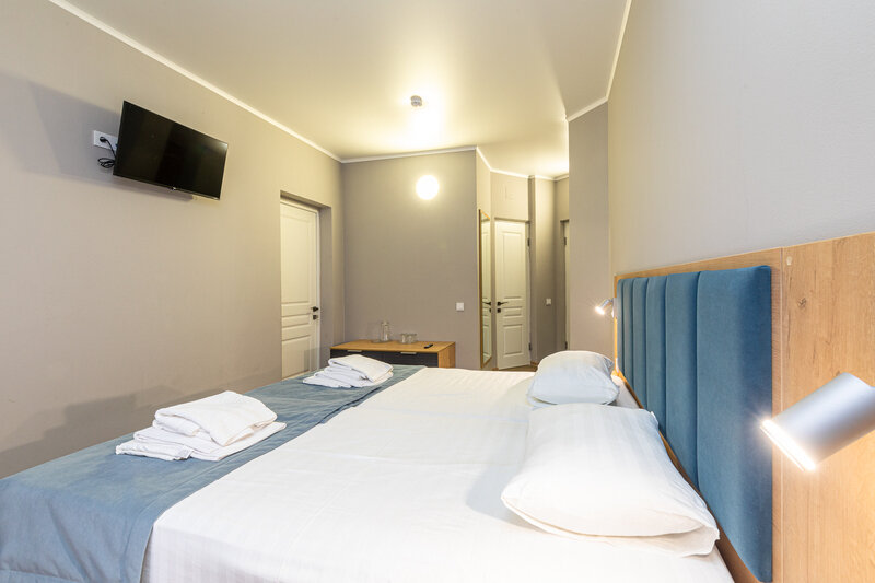 Люкс 4-местный 2-комнатный Евро (Корпус Бриз)