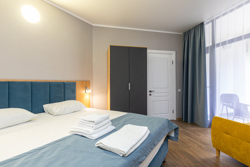 Люкс 4-местный 2-комнатный Евро (Корпус Бриз)