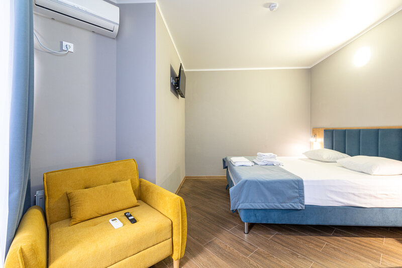 Люкс 4-местный 2-комнатный Евро (Корпус Бриз)