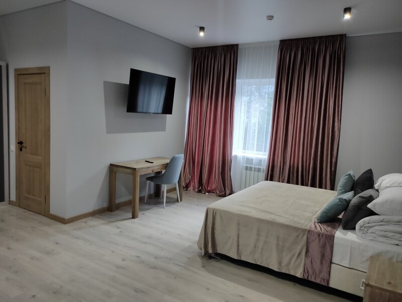 Улучшенный 2-местный 1-комнатный (с балконом)