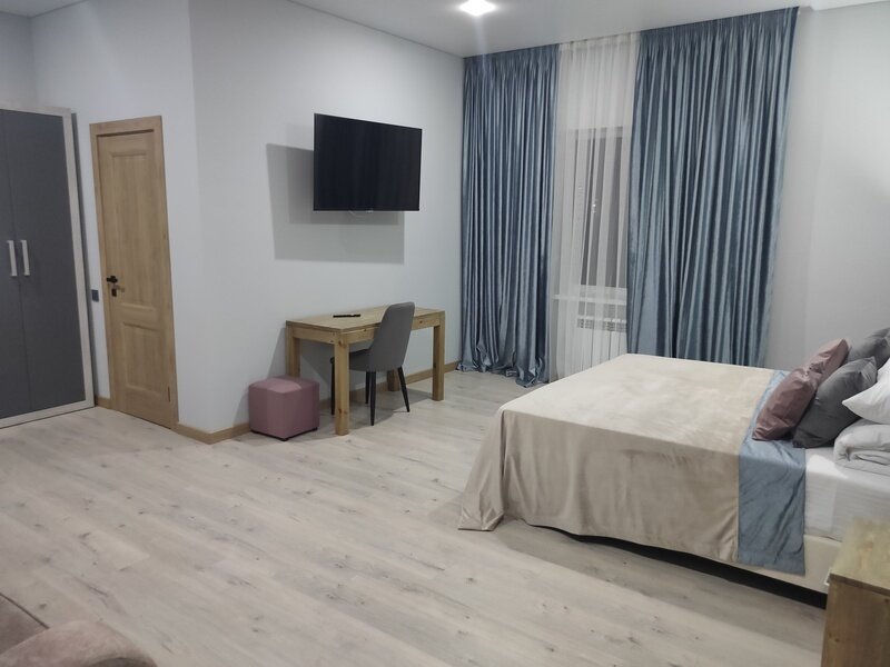 Улучшенный 2-местный 1-комнатный (с балконом)